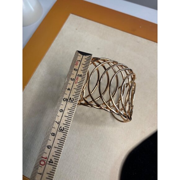 Vintage Gold-Toned Openwork Cuff Bracelet With Twisted Wire Design - Picture 6 of 12